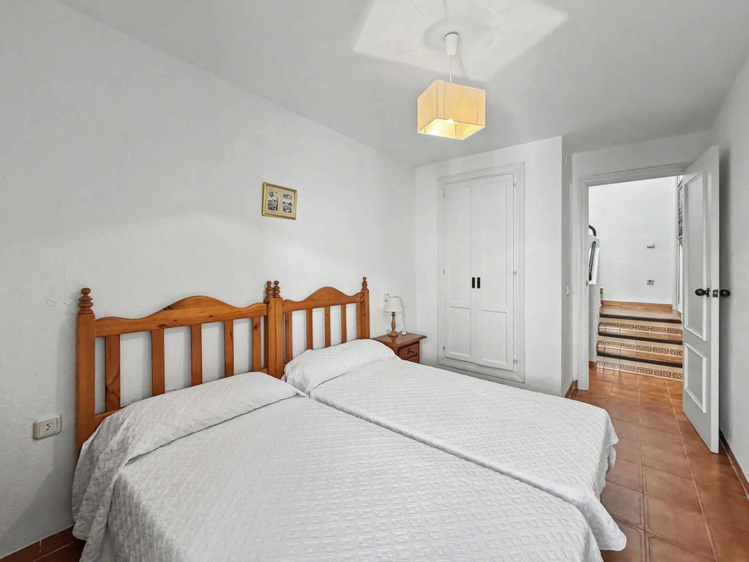 Strandnahes Reihenhaus in Casares Costa | Tourismuslizenz inklusive