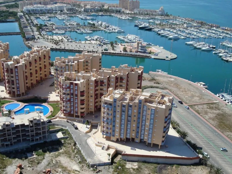 BEAUTIFUL SEA VIEW APARTMENTS IN LA MANGA