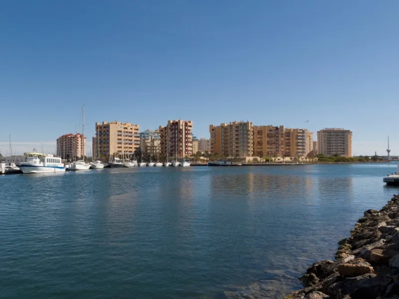 BEAUTIFUL SEA VIEW APARTMENTS IN LA MANGA