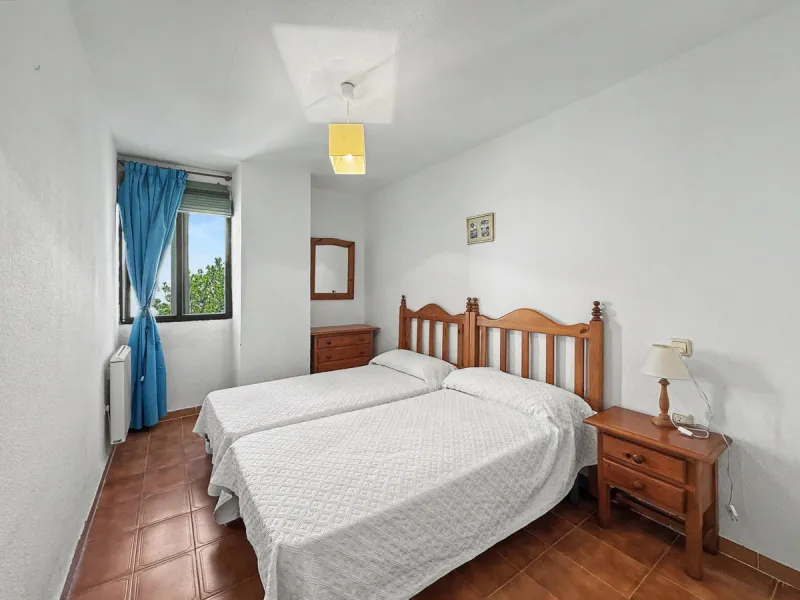 Strandnahes Reihenhaus in Casares Costa | Tourismuslizenz inklusive