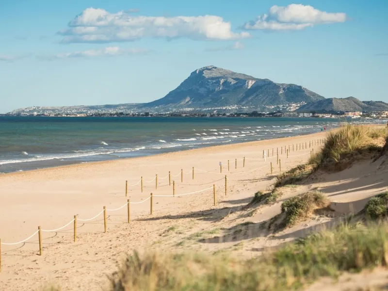 Villa exclusiva en primera línea de la Playa de Rabdells de Oliva