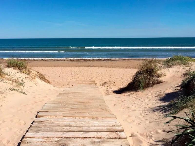 Villa exclusiva en primera línea de la Playa de Rabdells de Oliva