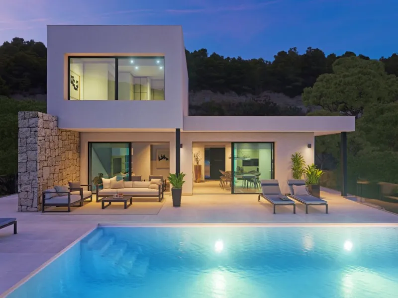Villa con piscina y vistas al mar en Pedreguer