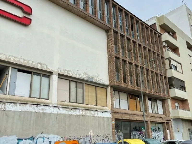 Building for sale with project to rehabilitate in Gandia