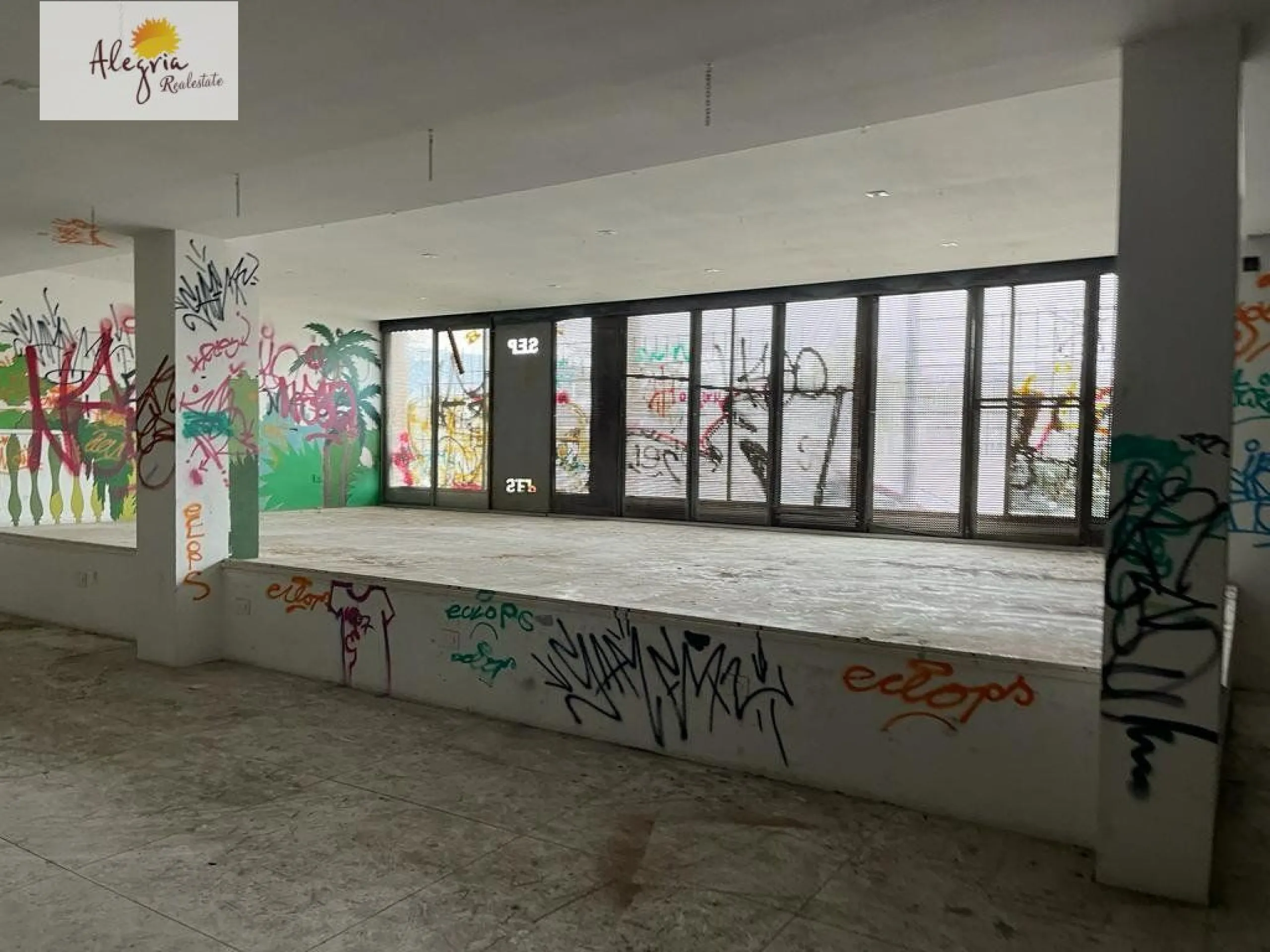 Building for sale with project to rehabilitate in Gandia