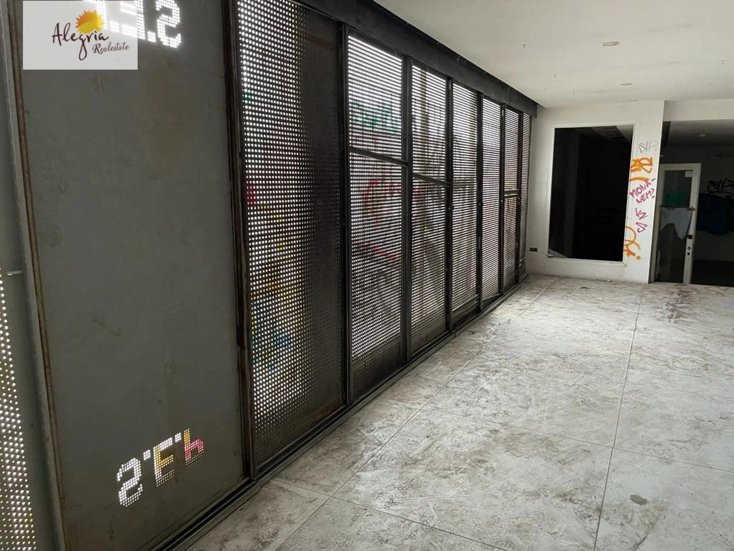Building for sale with project to rehabilitate in Gandia