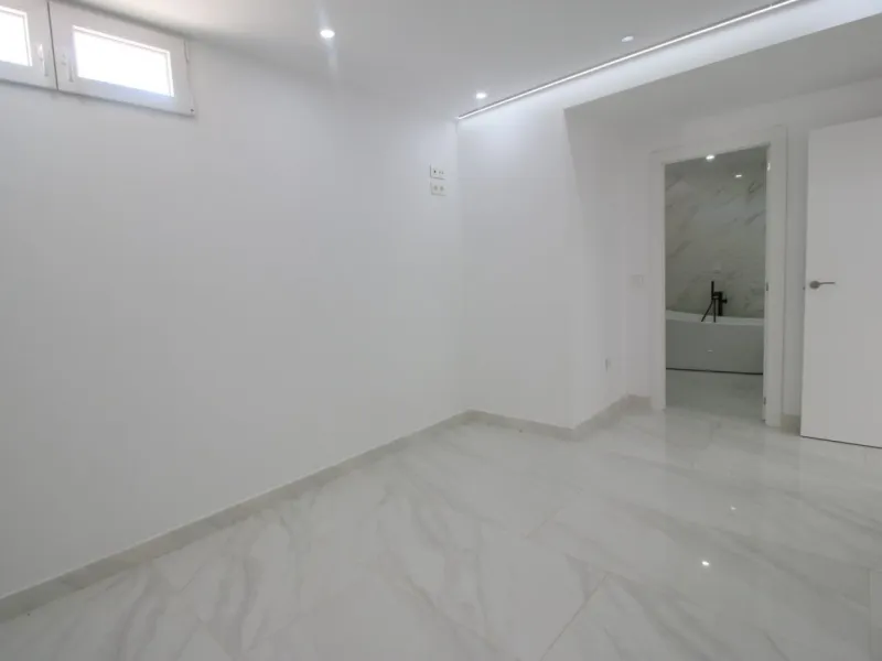 Новостройка вилла в престижном районе Av. Coloma, La Nucía
