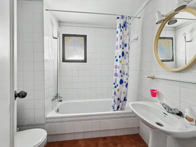 Strandnahes Reihenhaus in Casares Costa | Tourismuslizenz inklusive