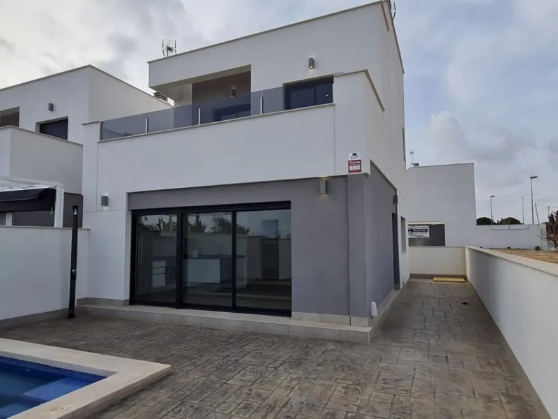 NEW BUILD VILLAS IN ORIHUELA COSTA