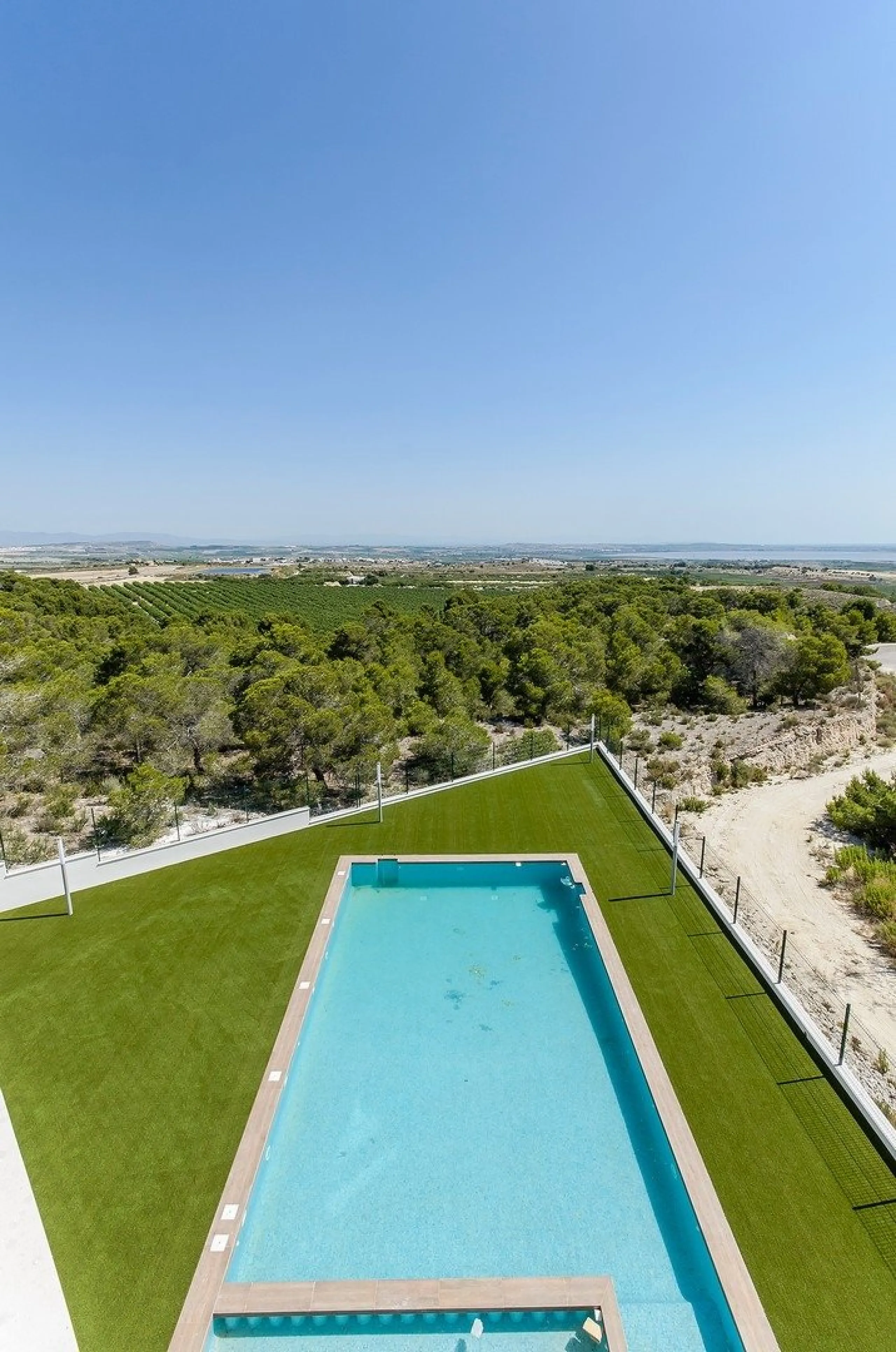 BUNGALOWS DE NUEVA CONSTRUCCIÓN EN SAN MIGUEL DE SALINAS