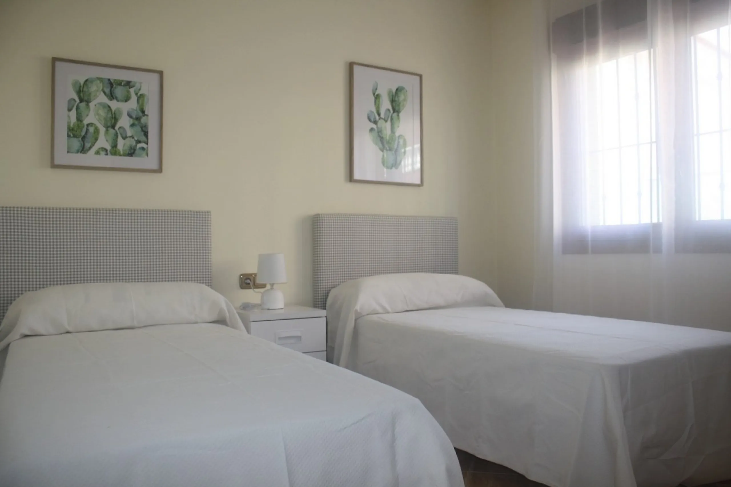 BEAUTIFUL VILLA IN LOS ALTOS, TORREVIEJA