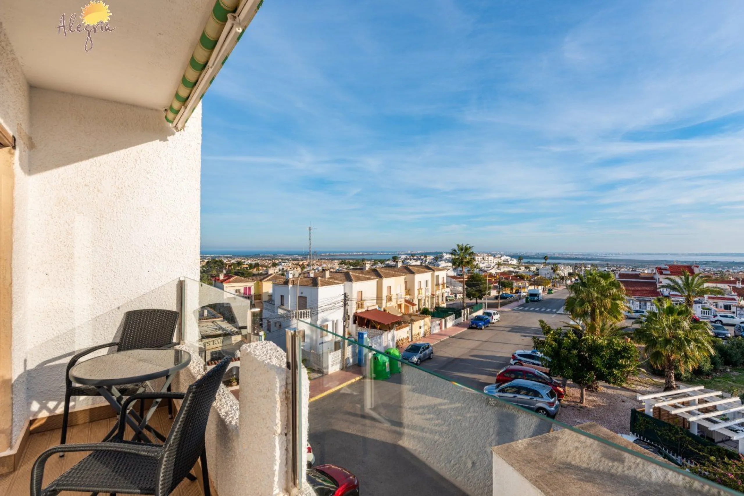 Ático único de 170m2 con vistas panorámicas en Ciudad Quesada!