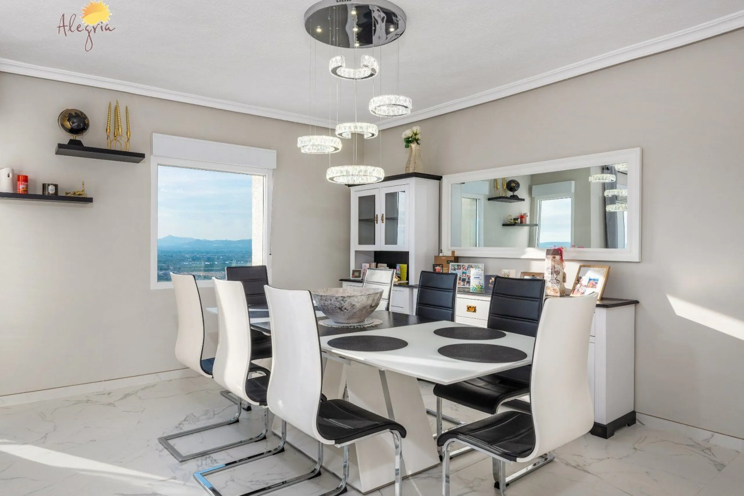Ático único de 170m2 con vistas panorámicas en Ciudad Quesada!