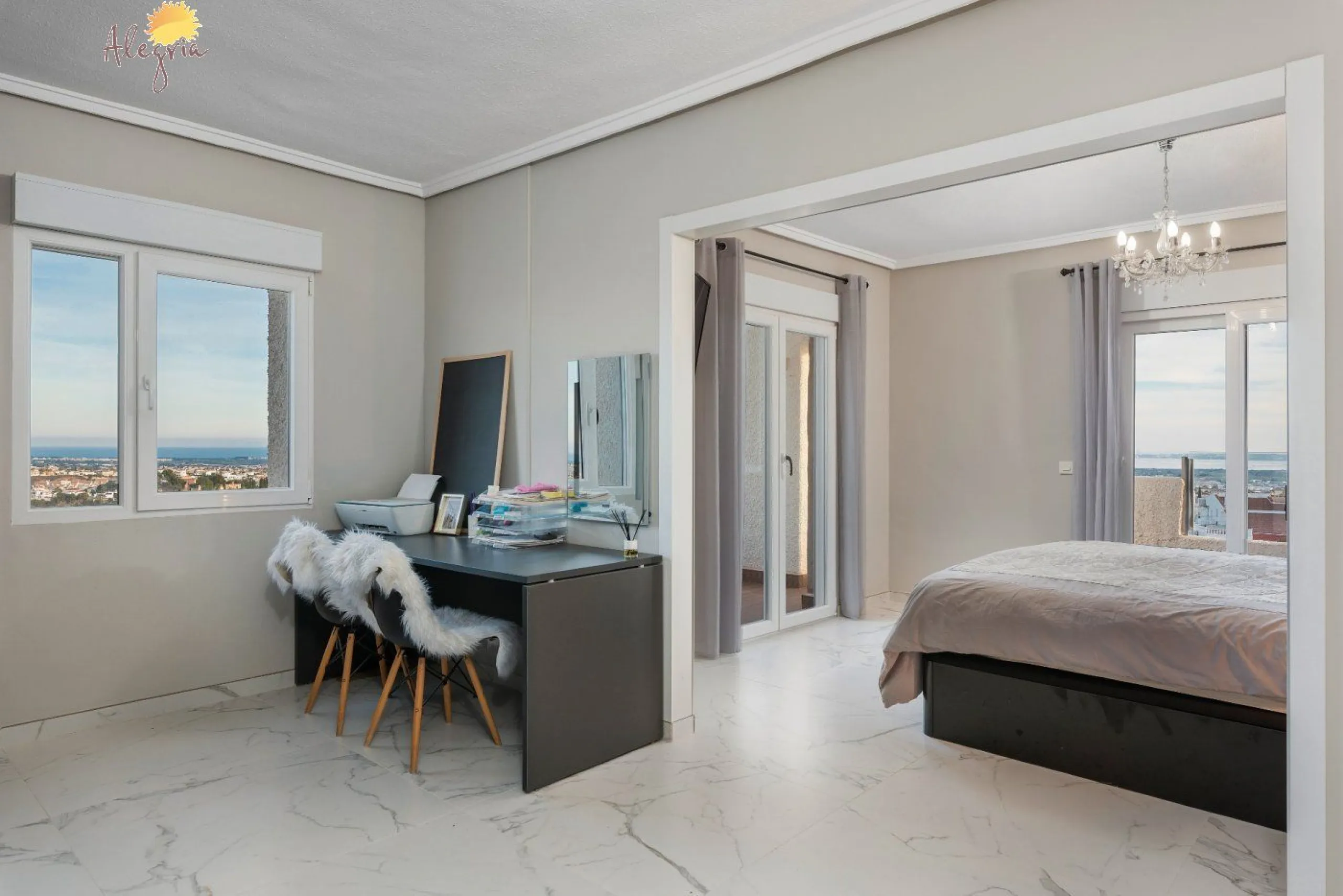 Ático único de 170m2 con vistas panorámicas en Ciudad Quesada!