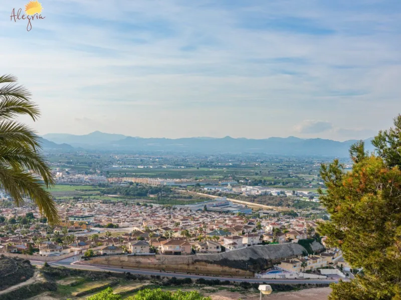 Ático único de 170m2 con vistas panorámicas en Ciudad Quesada!