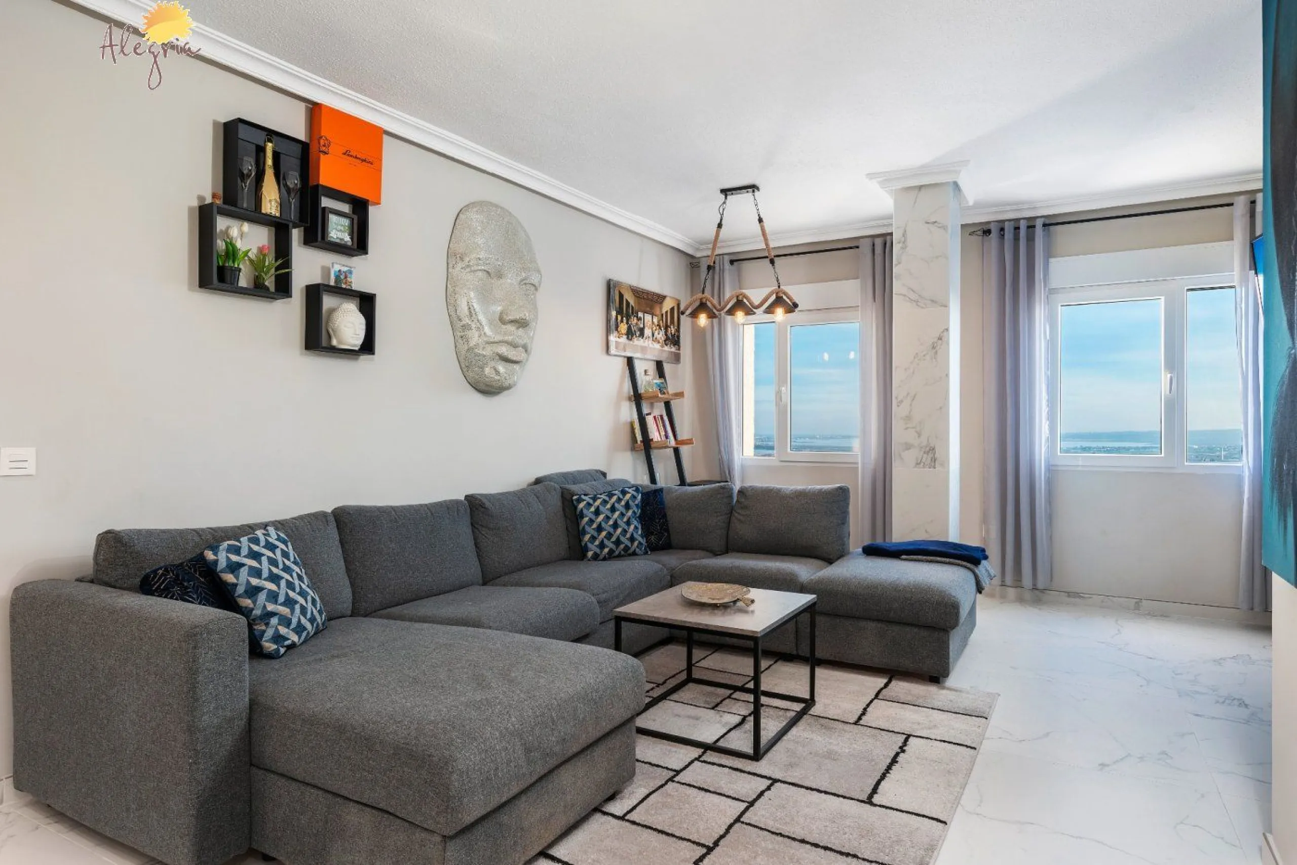 Ático único de 170m2 con vistas panorámicas en Ciudad Quesada!