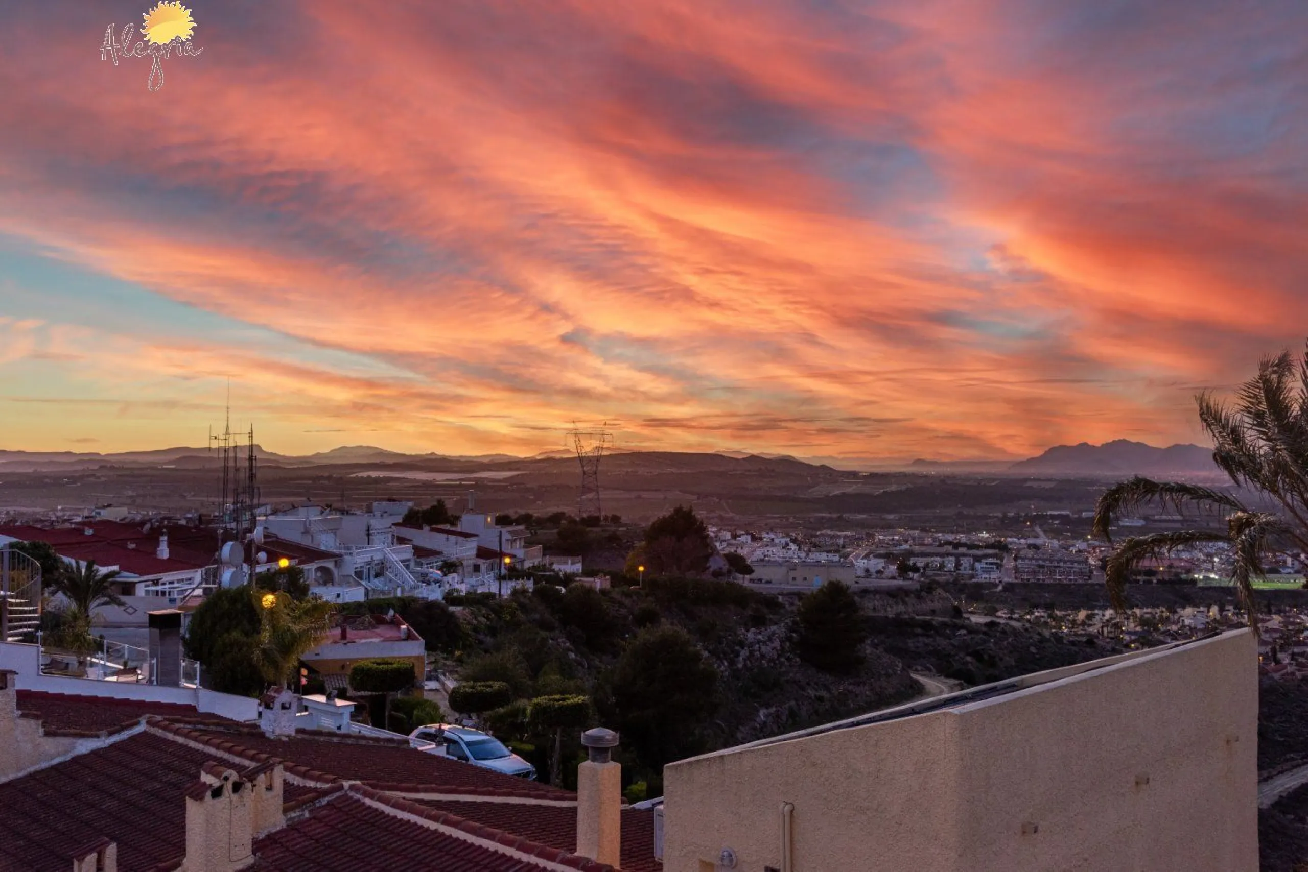 Ático único de 170m2 con vistas panorámicas en Ciudad Quesada!