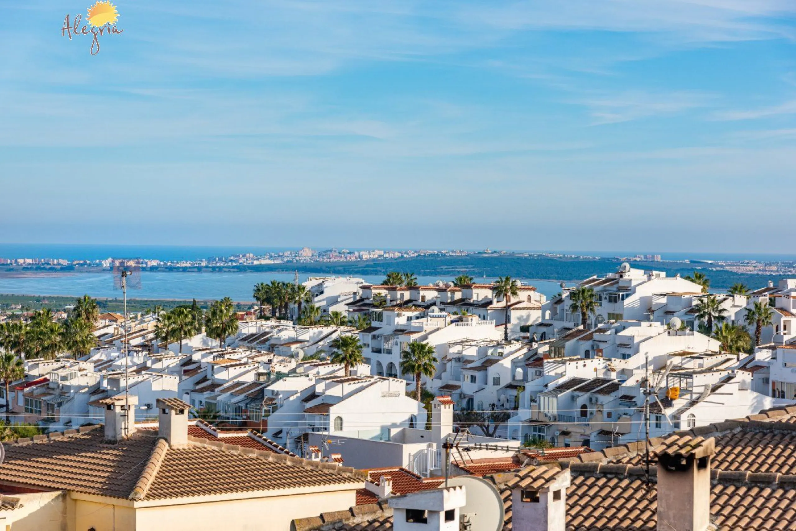 Ático único de 170m2 con vistas panorámicas en Ciudad Quesada!