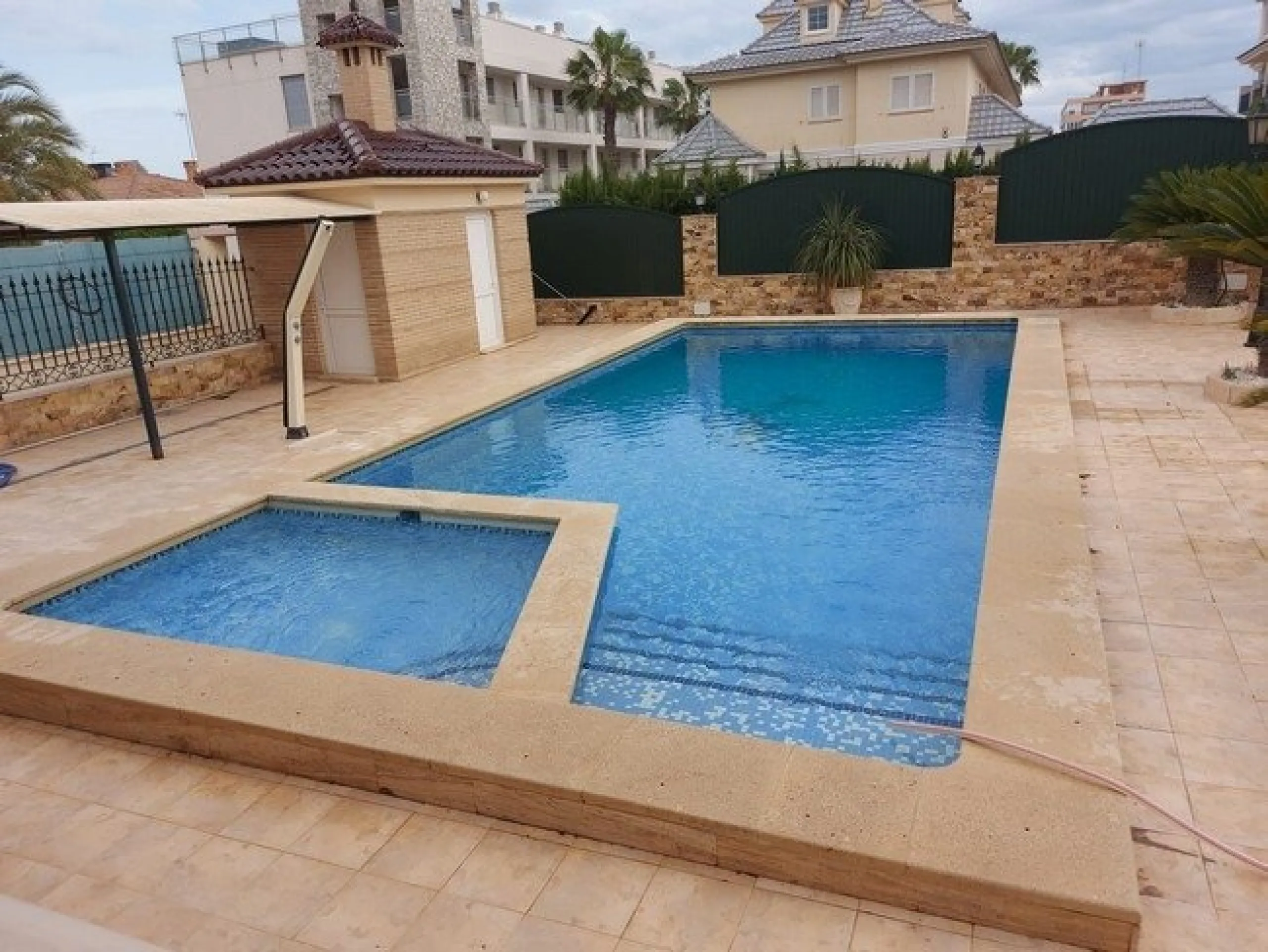 Villa en la prestigiosa Urbanización La Veleta de Torrevieja