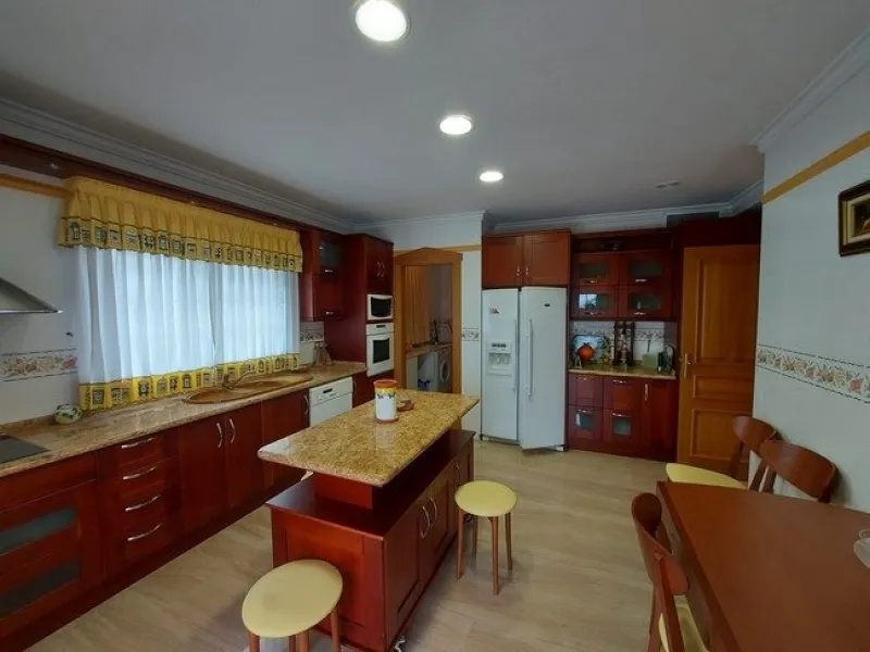 Villa en la prestigiosa Urbanización La Veleta de Torrevieja