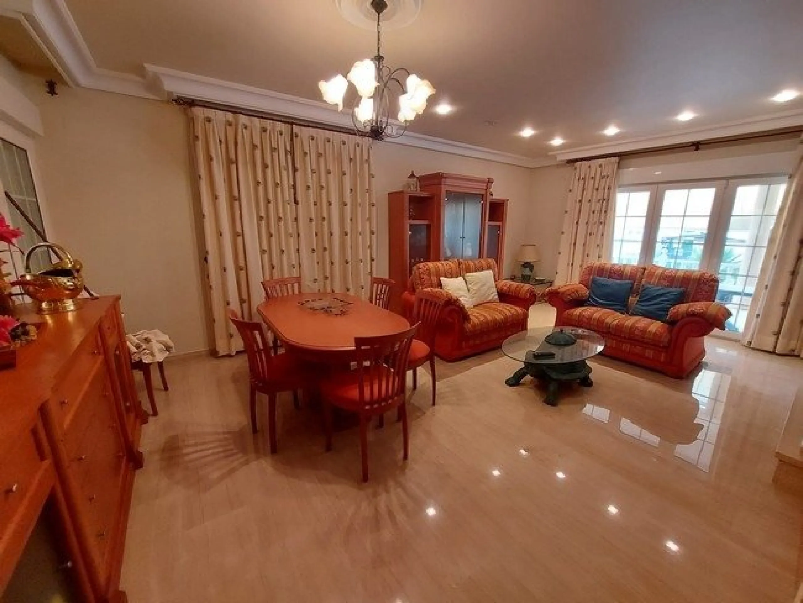 Villa en la prestigiosa Urbanización La Veleta de Torrevieja