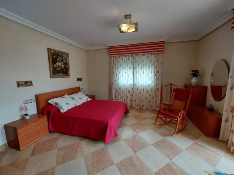 Villa en la prestigiosa Urbanización La Veleta de Torrevieja