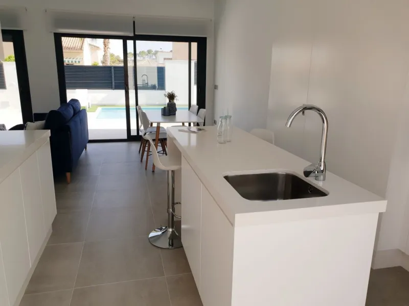 NEW BUILD VILLAS IN PINAR DE CAMPOVERDE