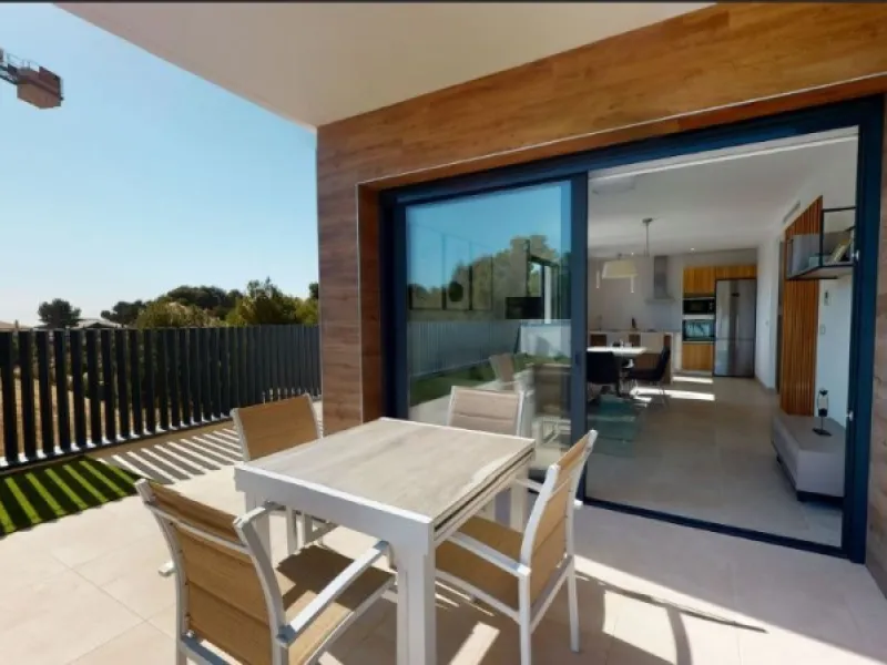 VILLAS DE OBRA NUEVA EN LA NUCIA