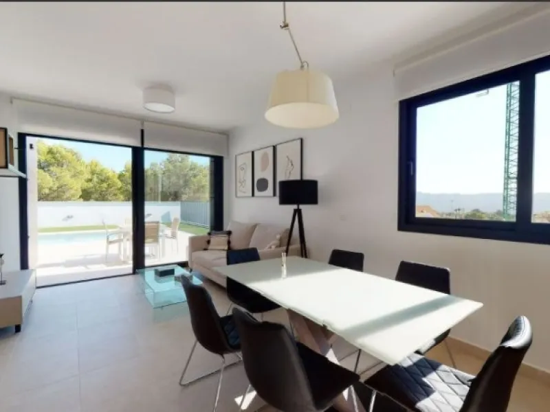 VILLAS DE OBRA NUEVA EN LA NUCIA
