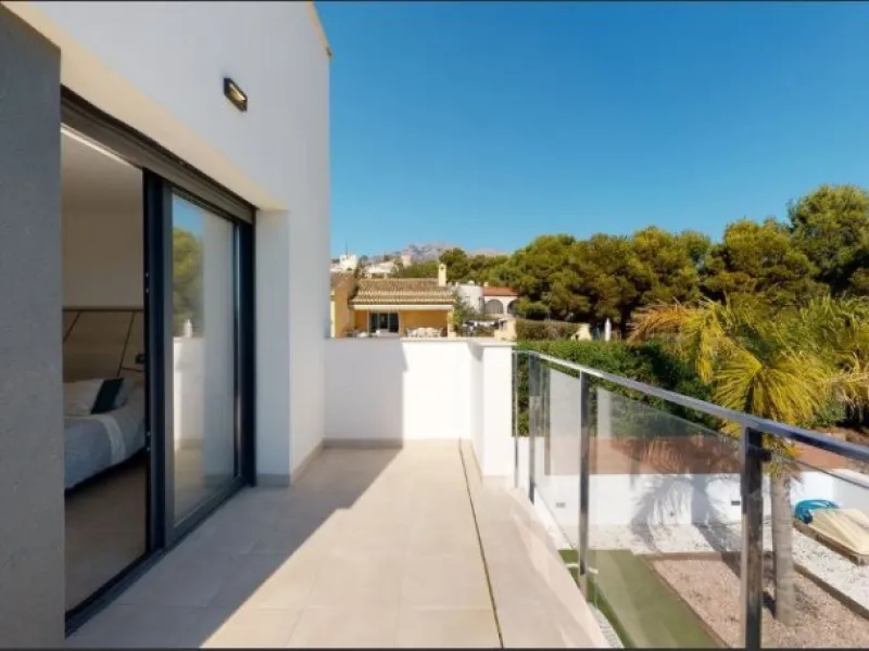 VILLAS DE OBRA NUEVA EN LA NUCIA