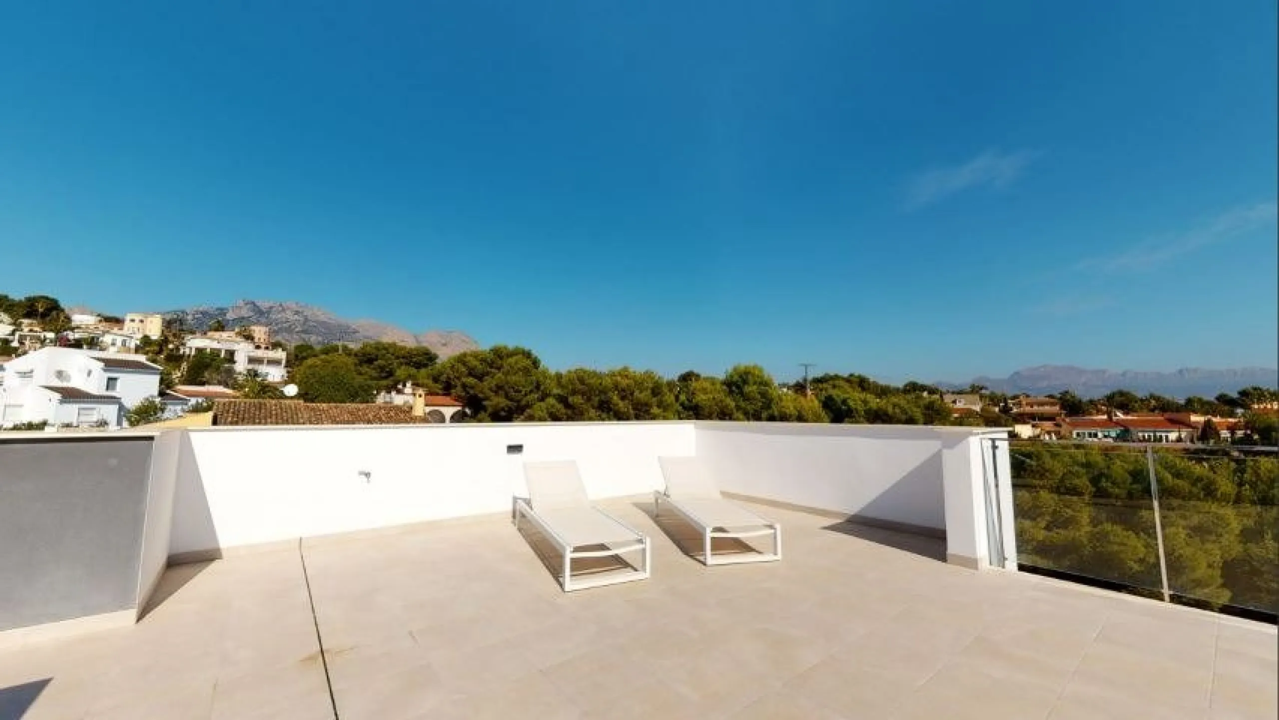 VILLAS DE OBRA NUEVA EN LA NUCIA