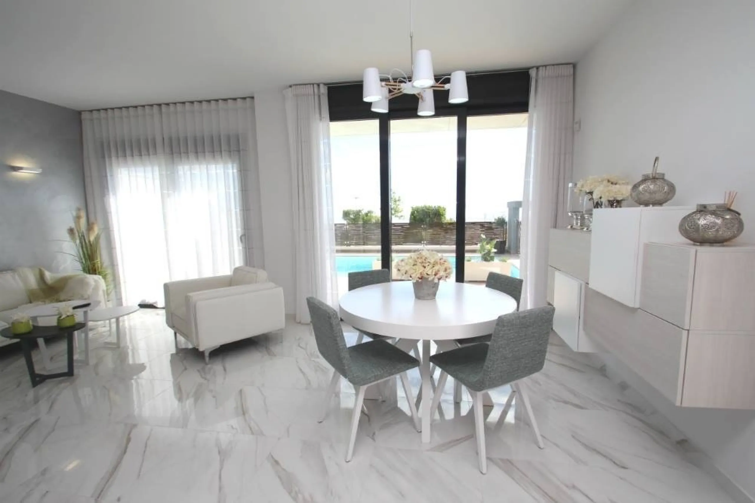 NEW BUILD RESIDENTIAL OF VILLAS IN SAN MIGUEL DE SALINAS
