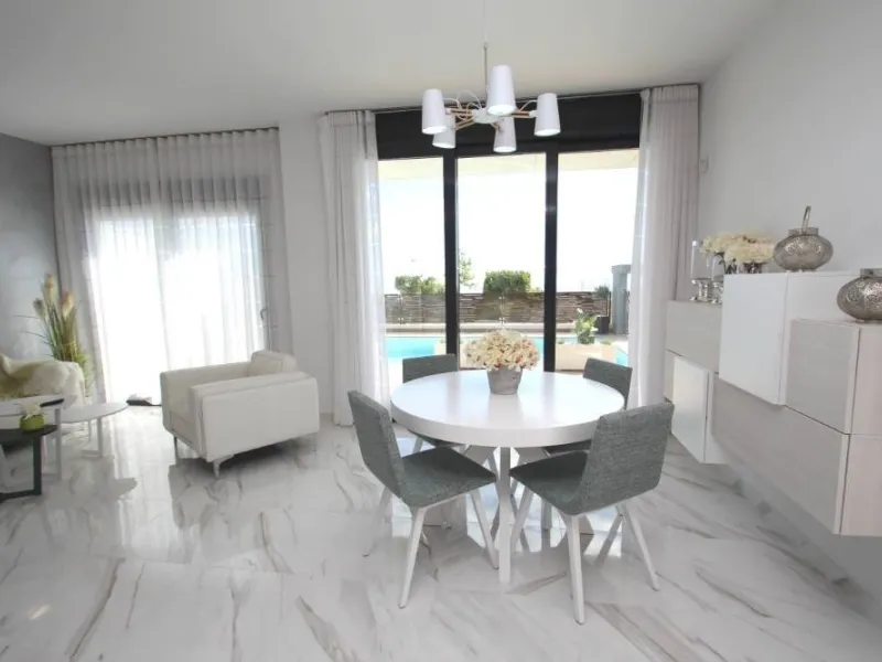 NEW BUILD RESIDENTIAL OF VILLAS IN SAN MIGUEL DE SALINAS