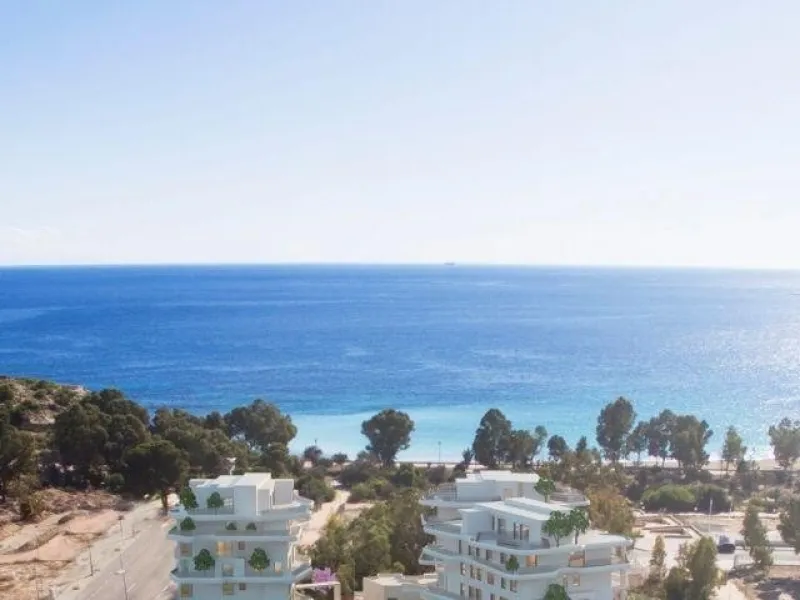 RESIDENTIAL APARTMENT 50M FROM THE BEACH
