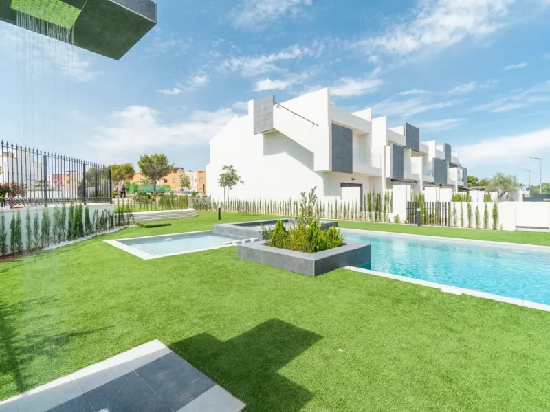 Nuevo conjunto residencial en Los Balcones (Torrevieja)