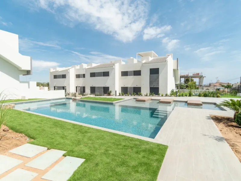 Nuevo conjunto residencial en Los Balcones (Torrevieja)