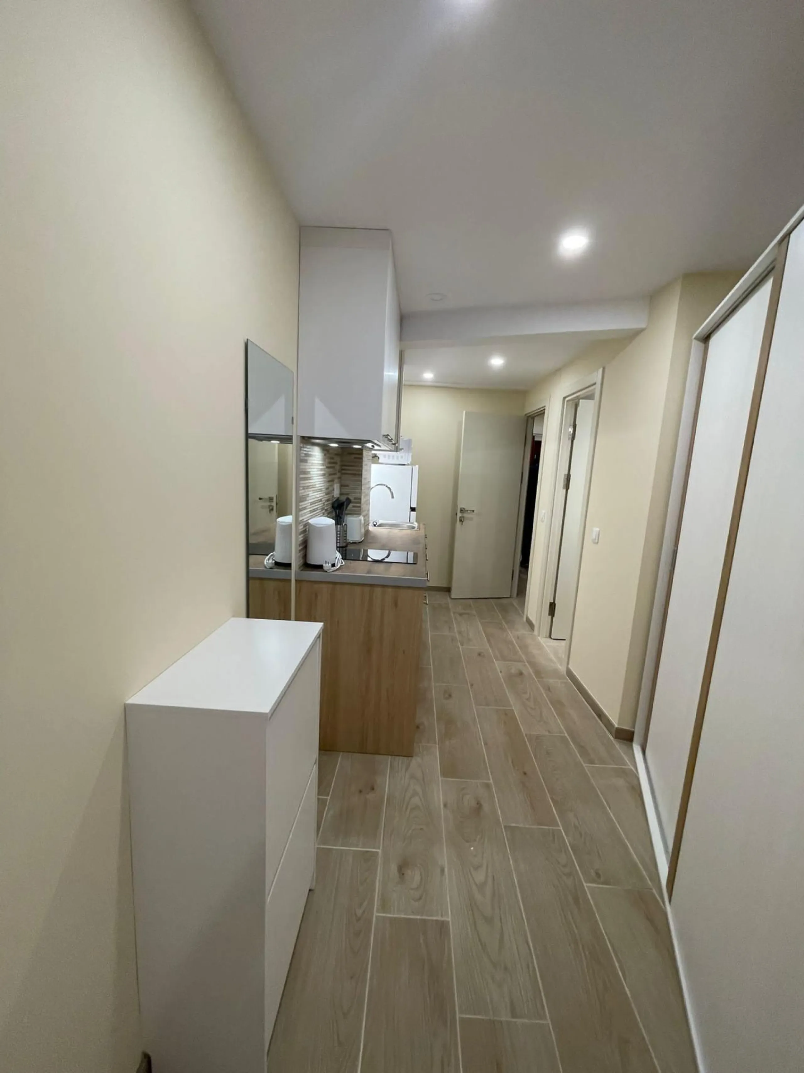 Piso dividido en estudios. Oportunidad inversores.