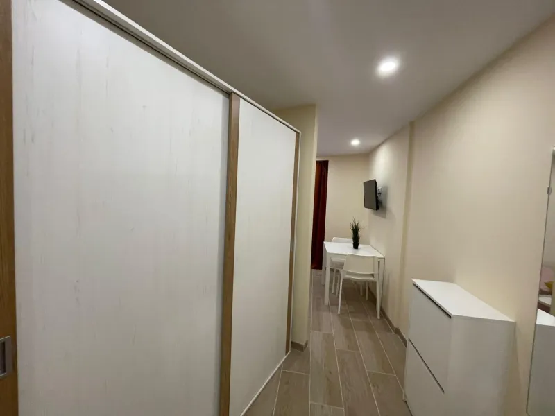 Piso dividido en estudios. Oportunidad inversores.