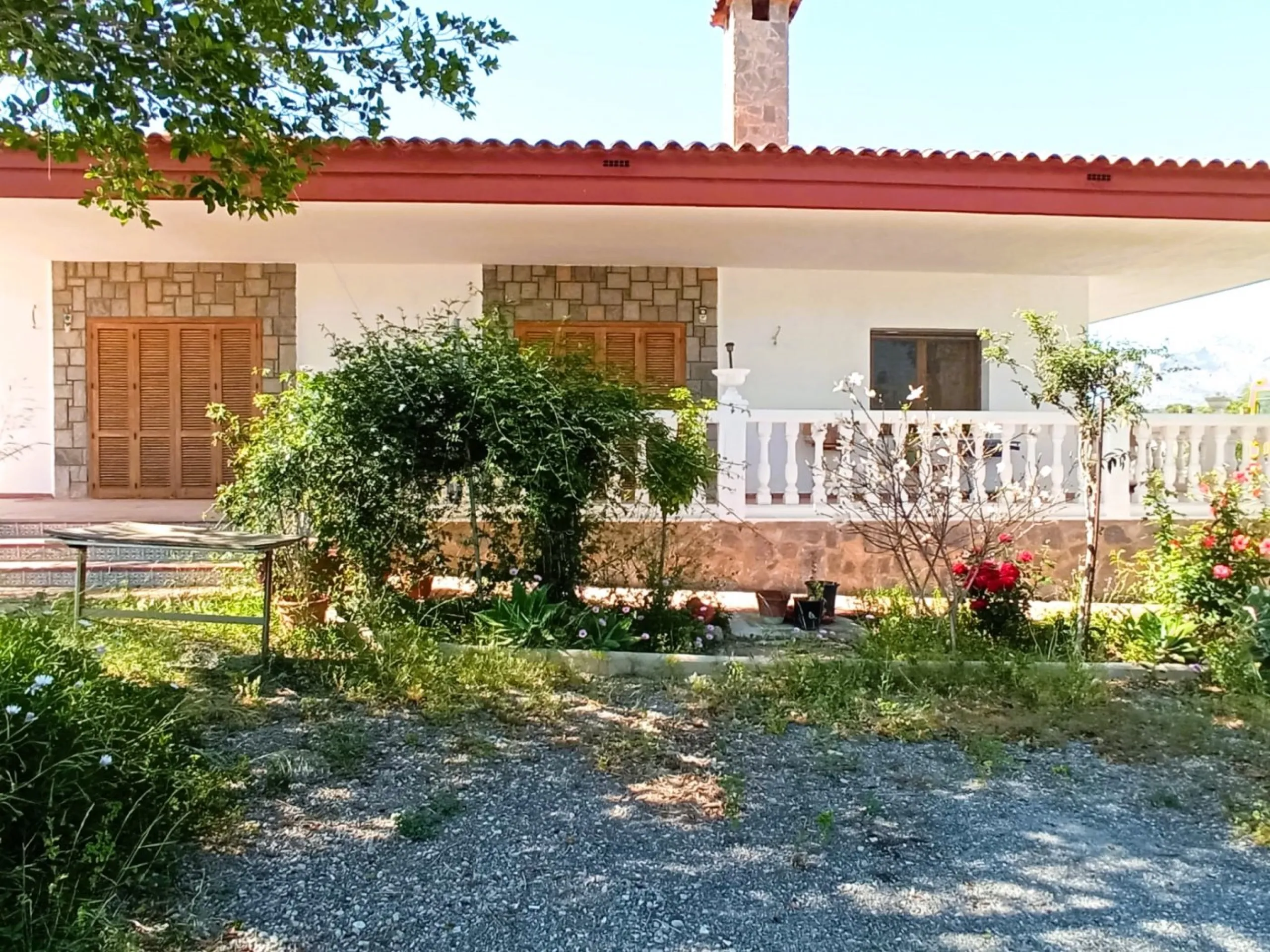 INDEPENDENT VILLA OF 500M2 - LAND OF 10,000M2 NEXT TO BONALBA - MUCHAMIEL