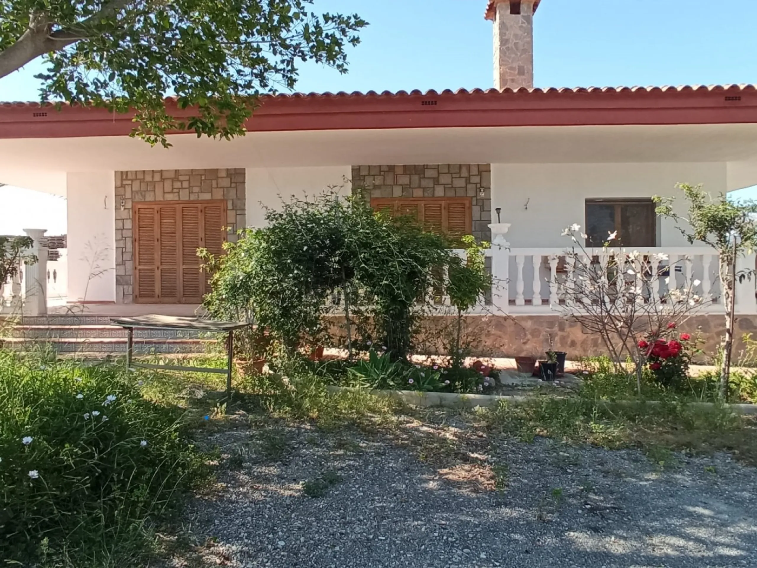 INDEPENDENT VILLA OF 500M2 - LAND OF 10,000M2 NEXT TO BONALBA - MUCHAMIEL