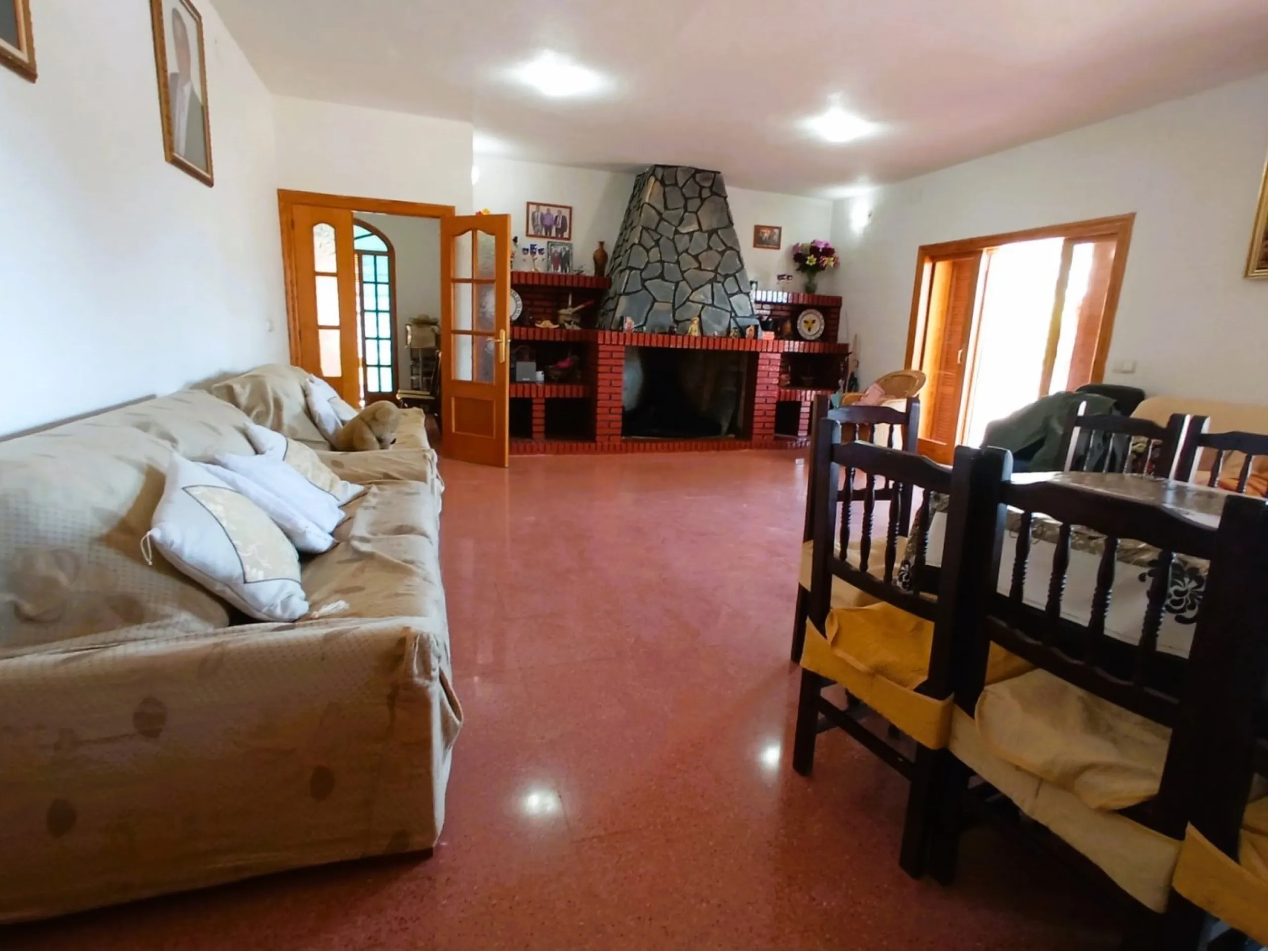 INDEPENDENT VILLA OF 500M2 - LAND OF 10,000M2 NEXT TO BONALBA - MUCHAMIEL