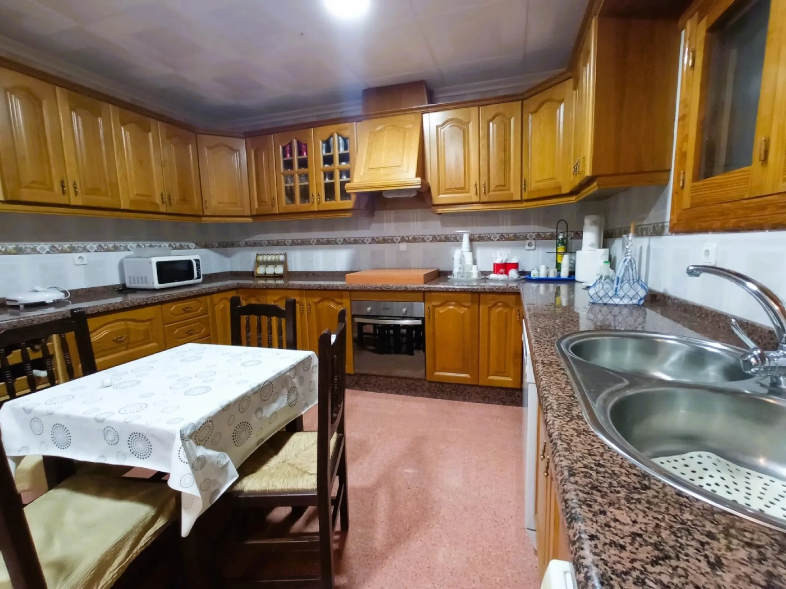INDEPENDENT VILLA OF 500M2 - LAND OF 10,000M2 NEXT TO BONALBA - MUCHAMIEL