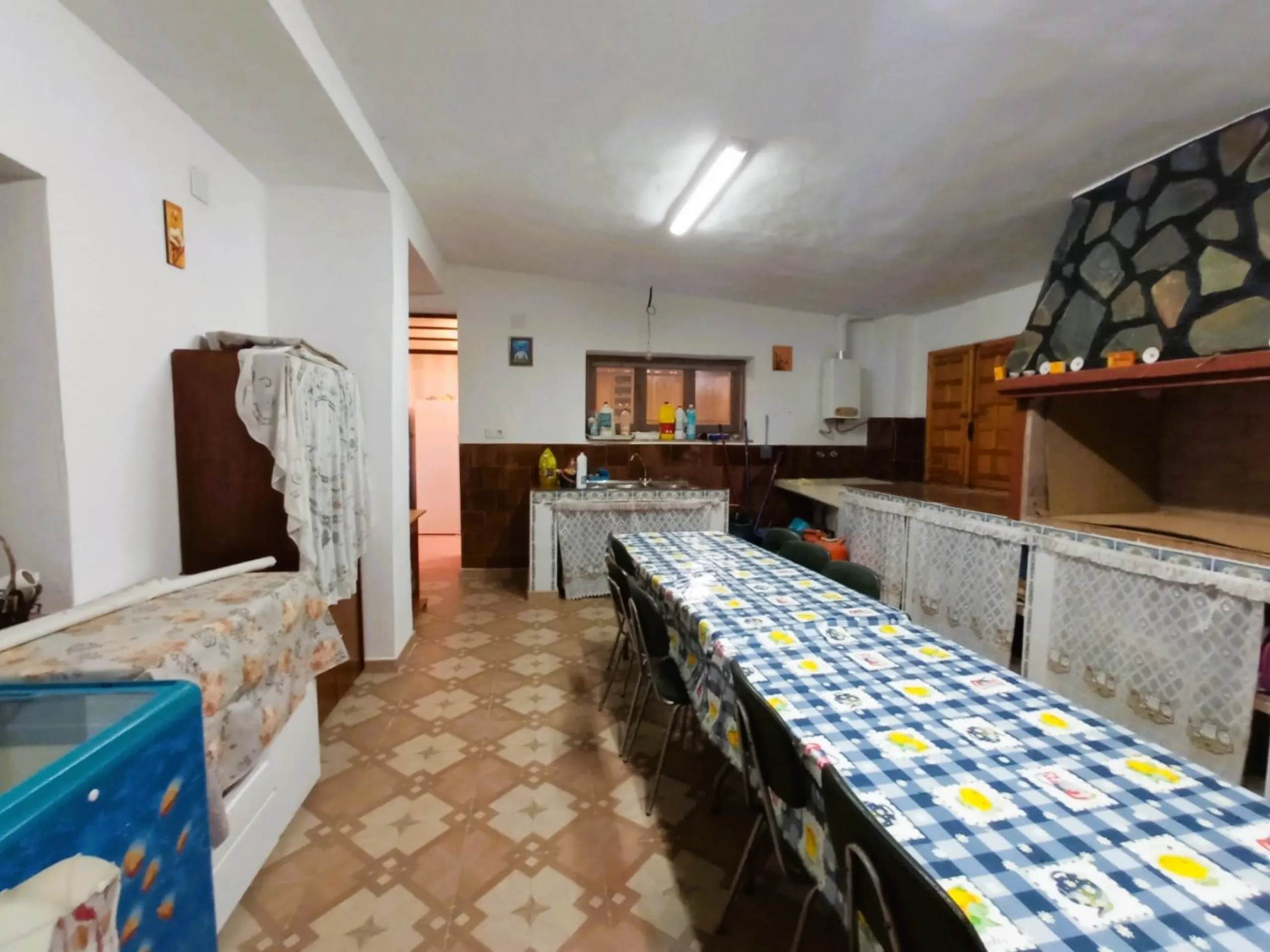 INDEPENDENT VILLA OF 500M2 - LAND OF 10,000M2 NEXT TO BONALBA - MUCHAMIEL