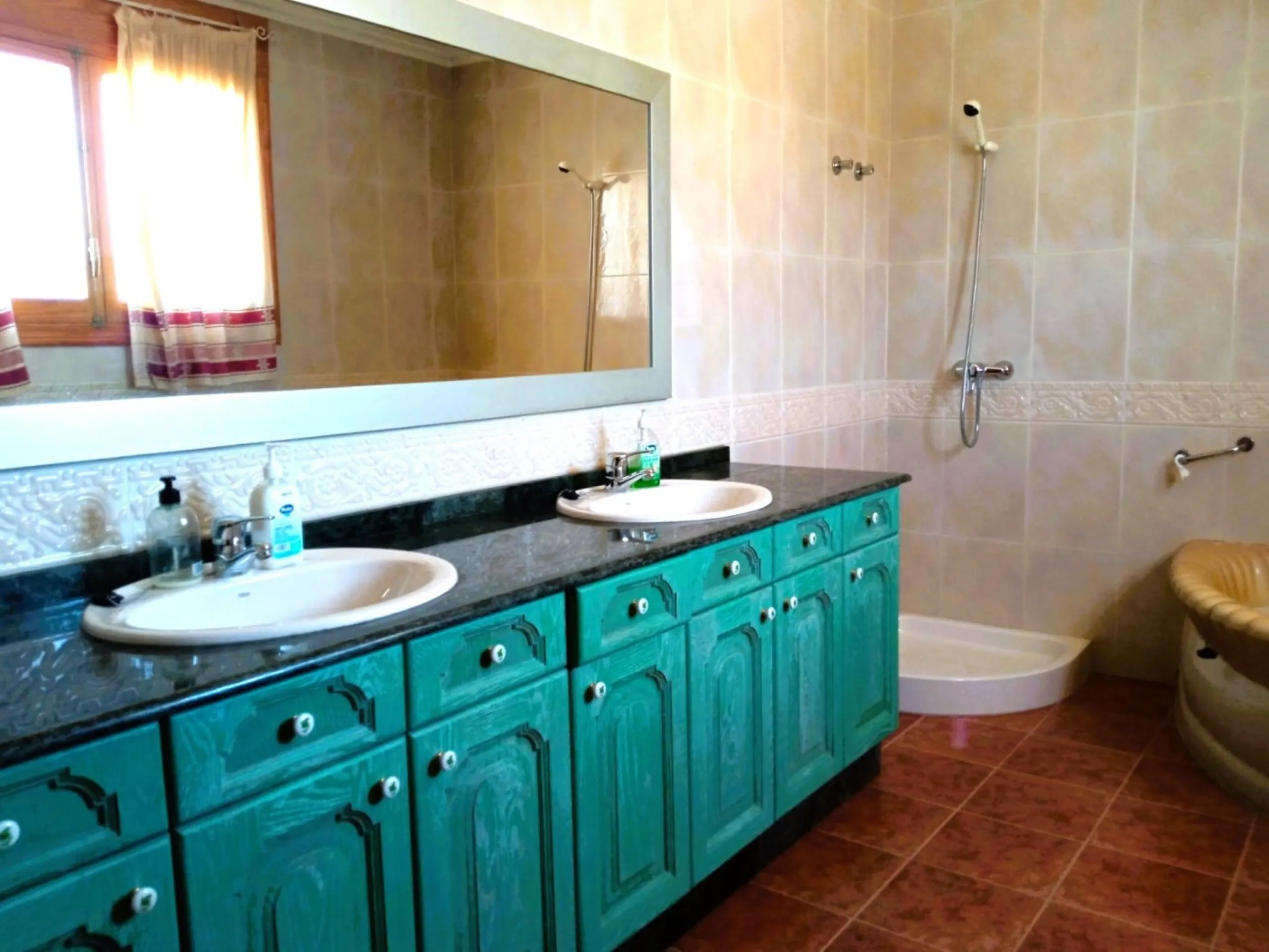 INDEPENDENT VILLA OF 500M2 - LAND OF 10,000M2 NEXT TO BONALBA - MUCHAMIEL