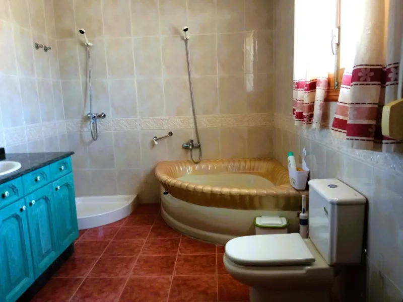 INDEPENDENT VILLA OF 500M2 - LAND OF 10,000M2 NEXT TO BONALBA - MUCHAMIEL
