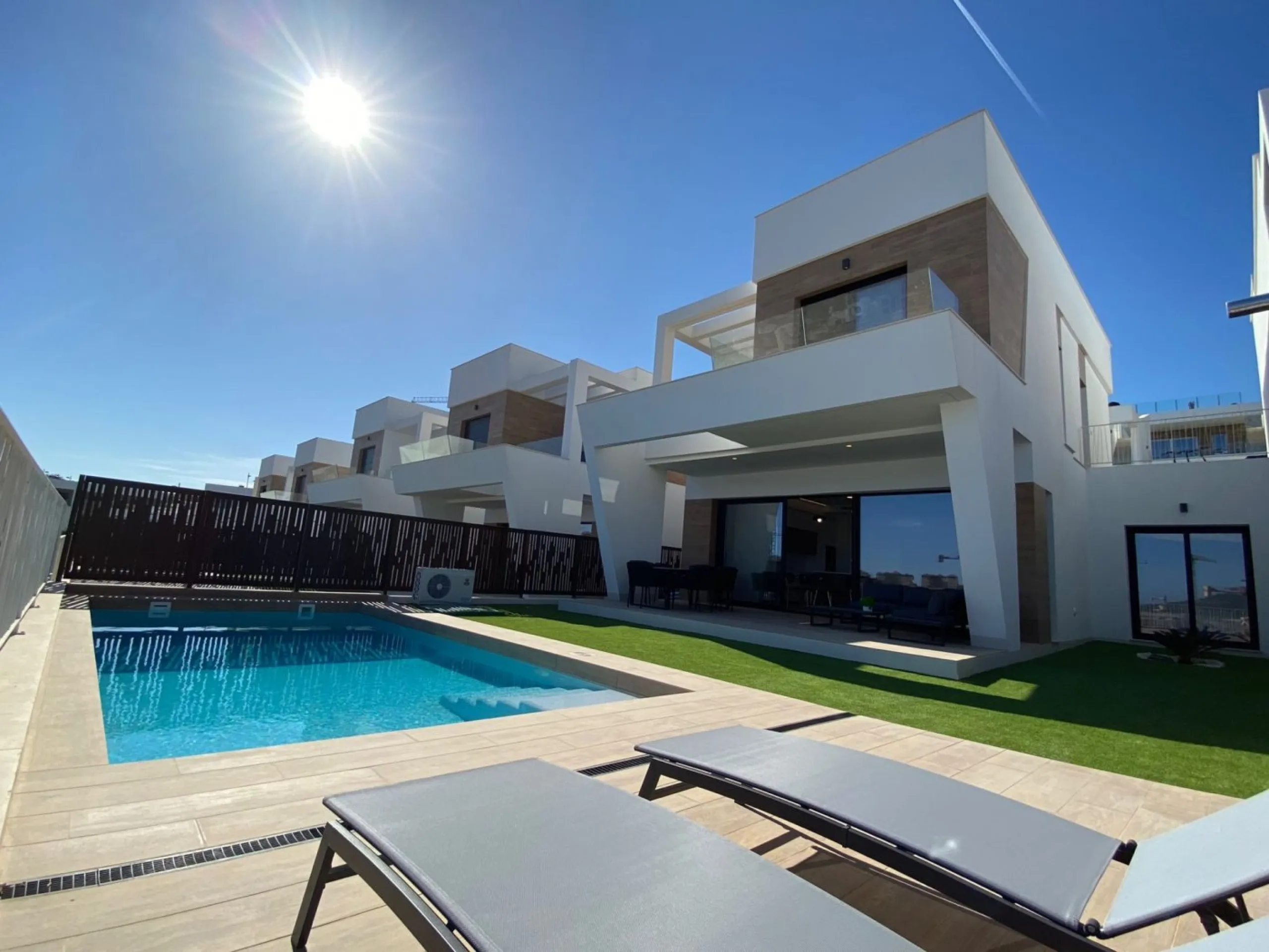 VILLA FOR SALE IN FINESTRAT