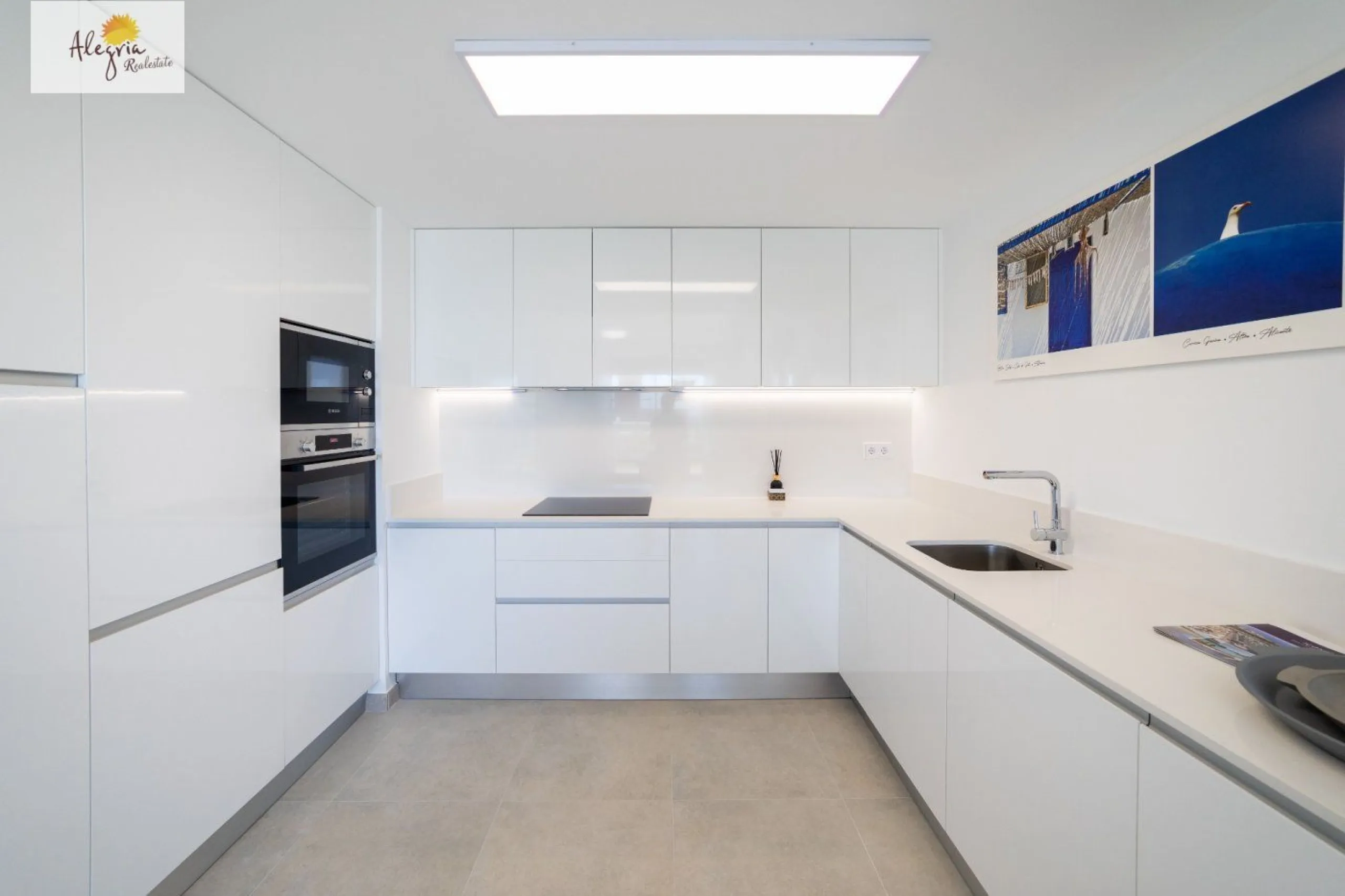 APARTAMENTOS EN OBRA NUEVA EN GRAN ALACANT EN VENTA