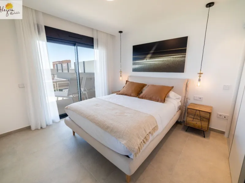 APARTAMENTOS EN OBRA NUEVA EN GRAN ALACANT EN VENTA