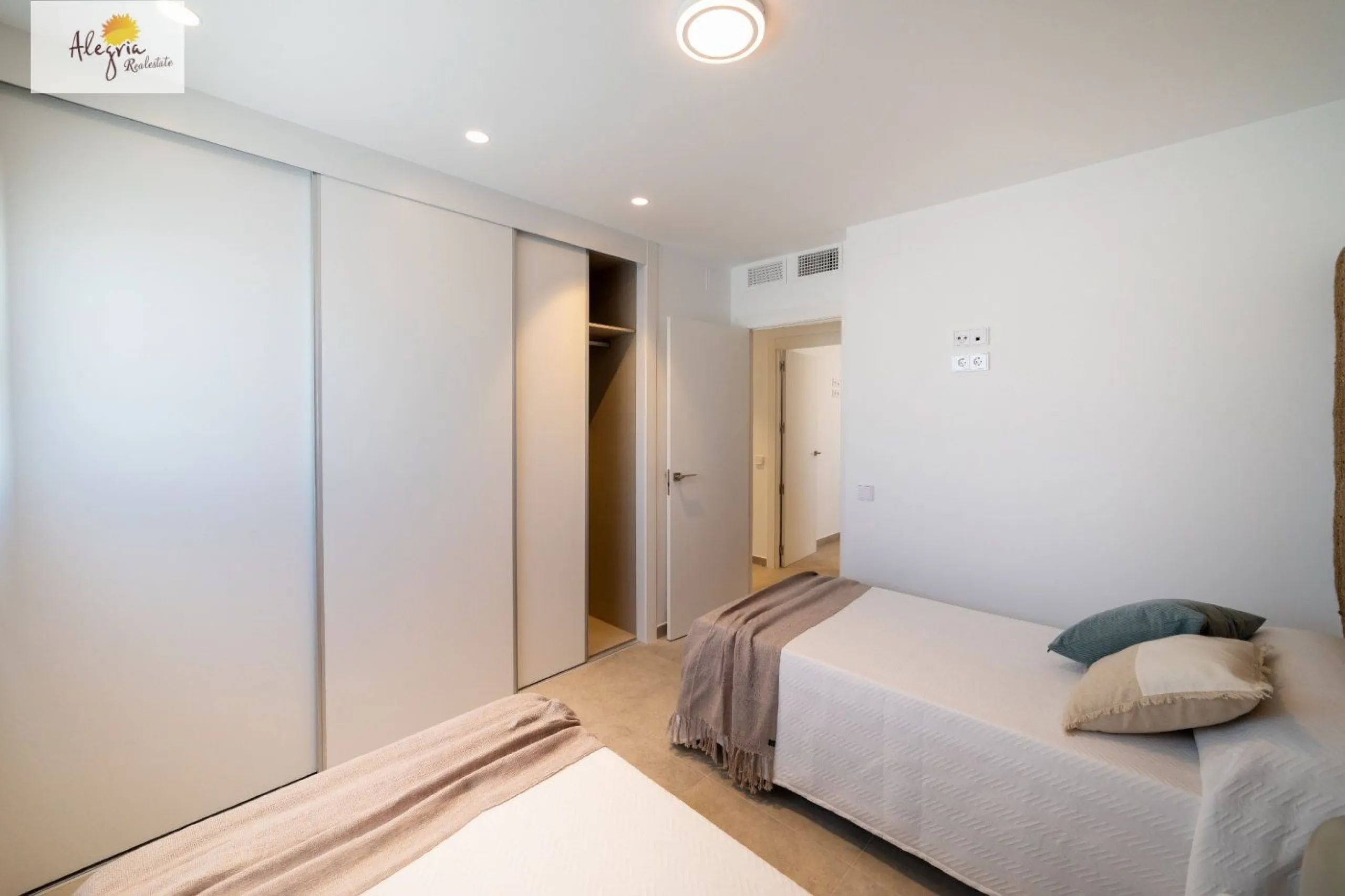 APARTAMENTOS EN OBRA NUEVA EN GRAN ALACANT EN VENTA