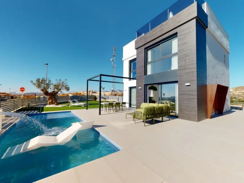 Villas de obra nueva con piscina privada